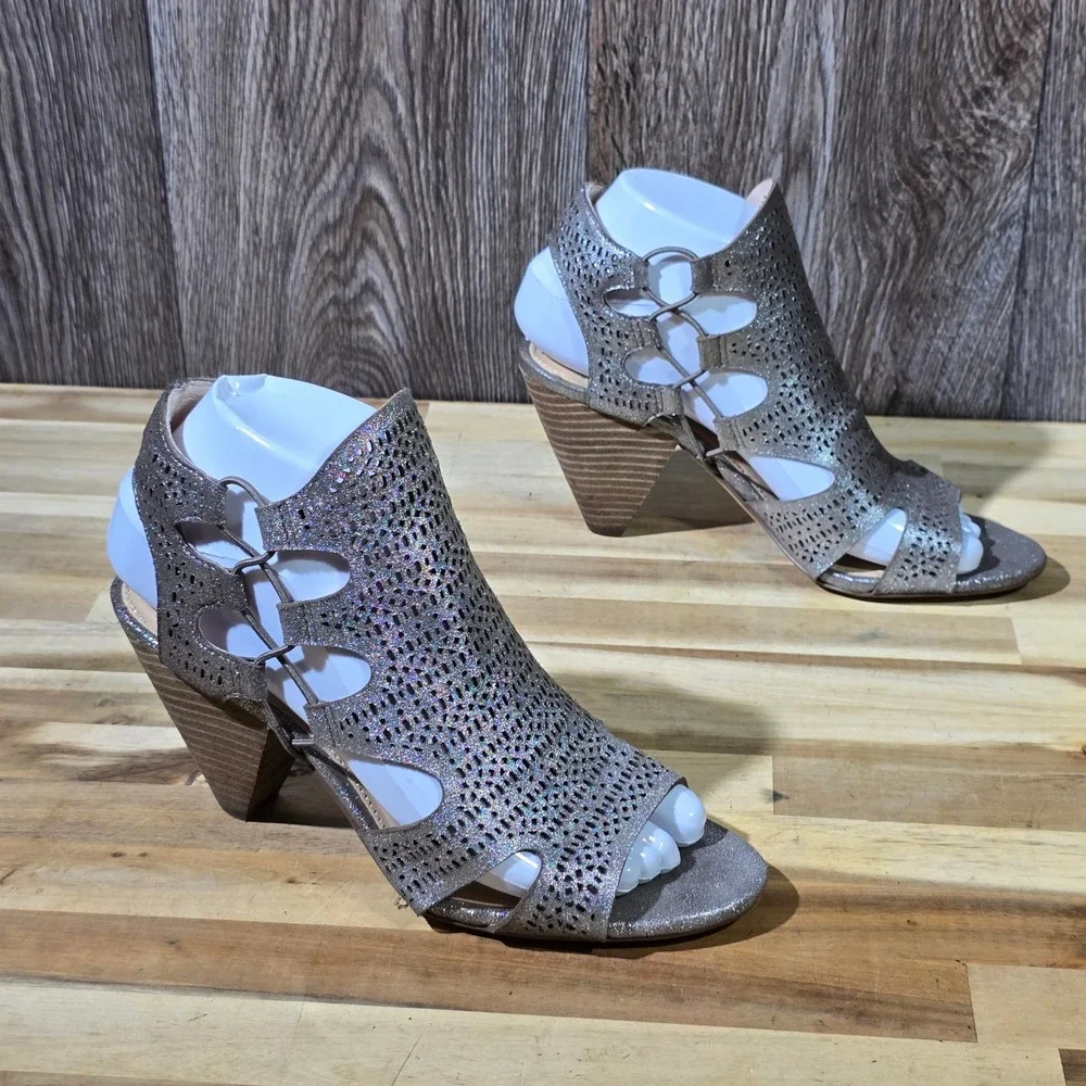 Vince Camuto brand vince