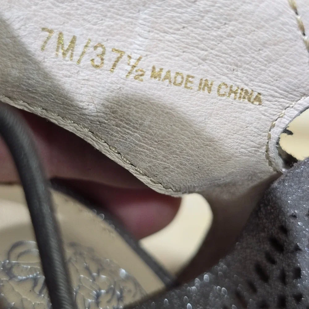 Vince Camuto brand vince