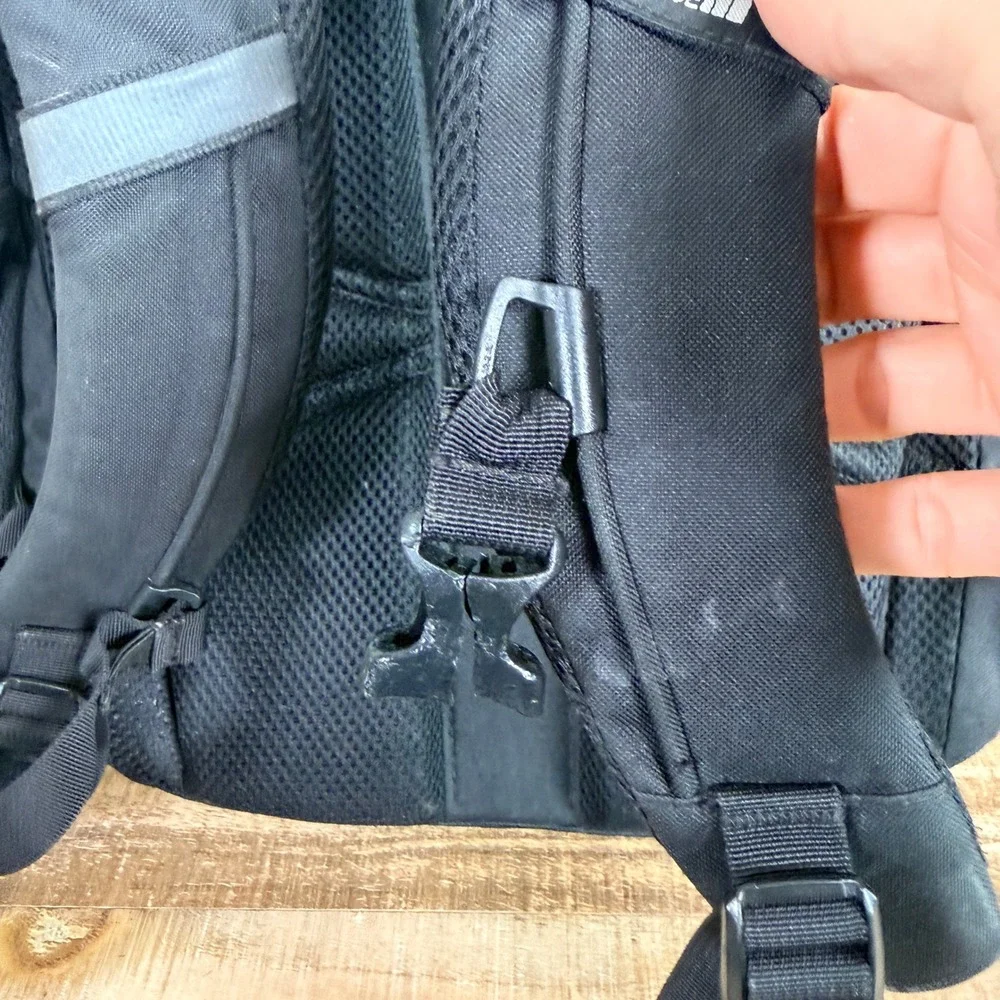 The North Face chest buckle