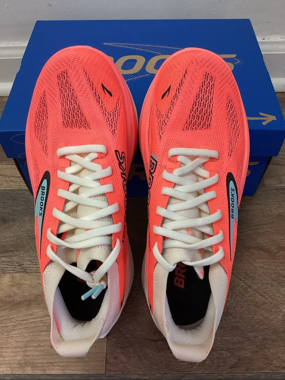 Women’s Brooks Hyperion Max 3
