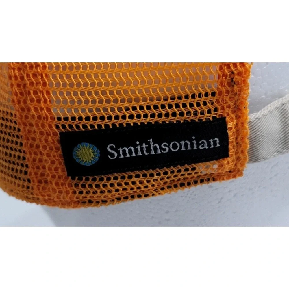 Smithsonian save bees