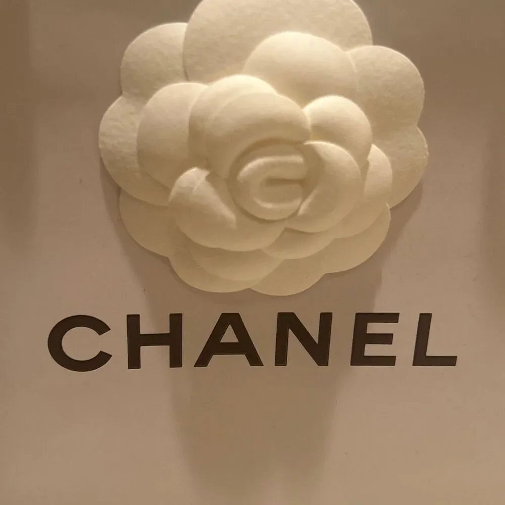 CHANEL shopping bag