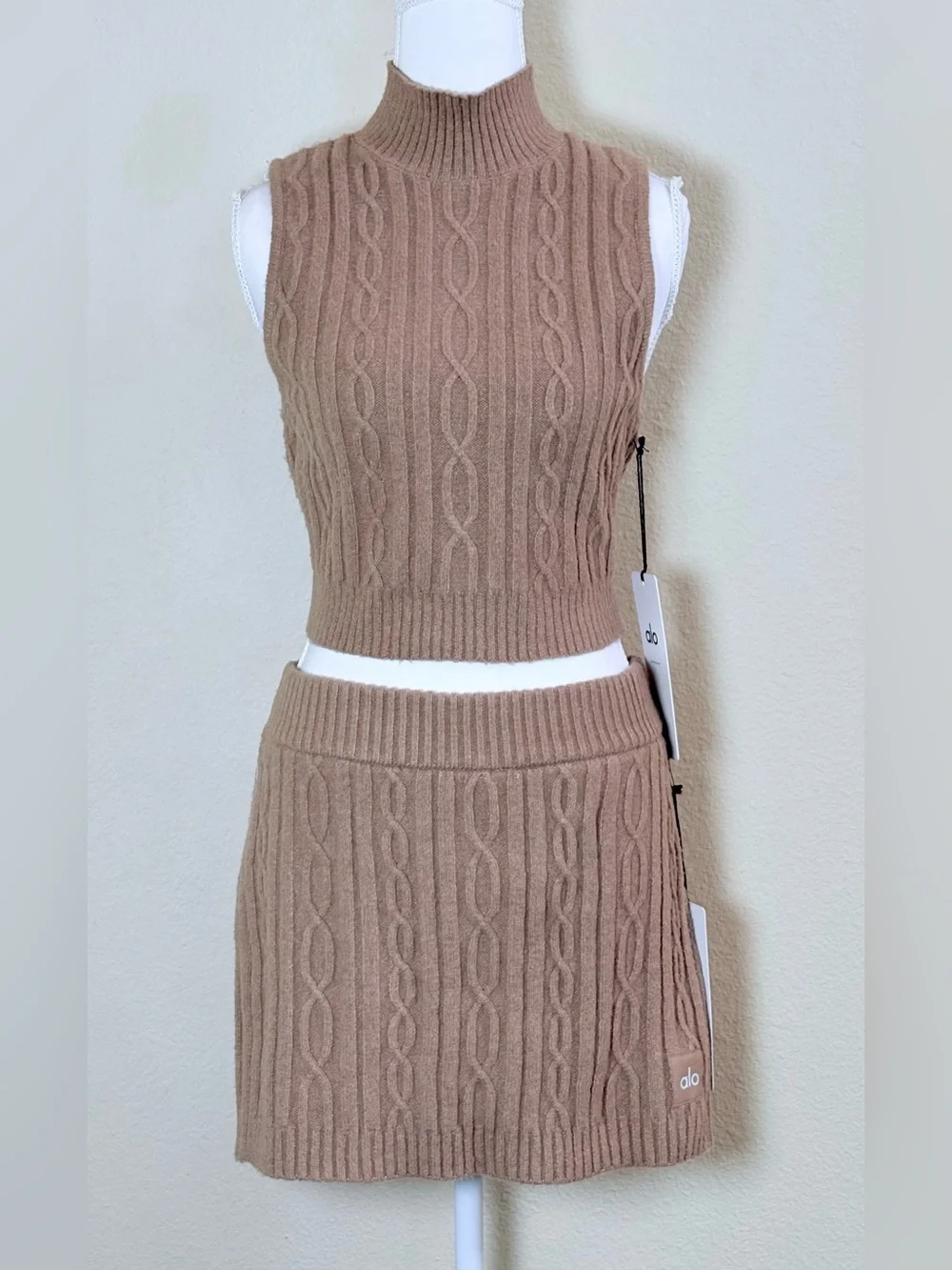 ALO Yoga brand new