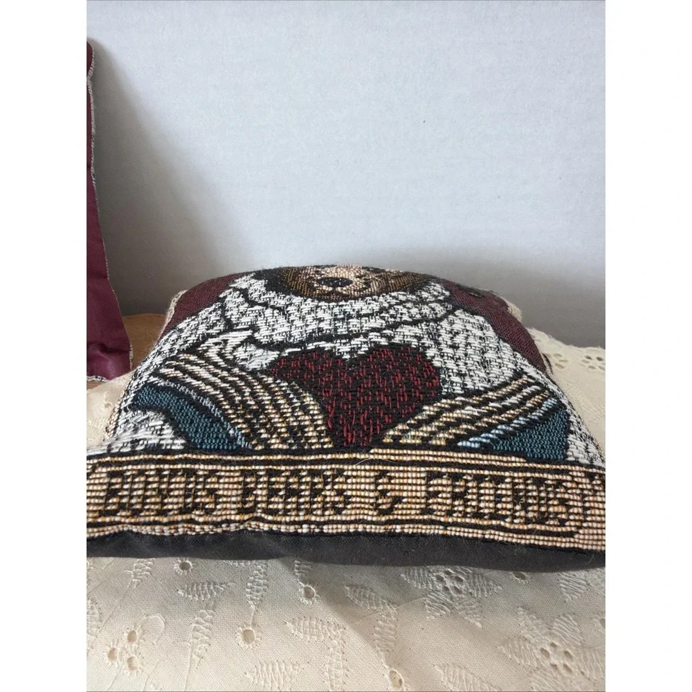 The Unbranded Brand set vintage