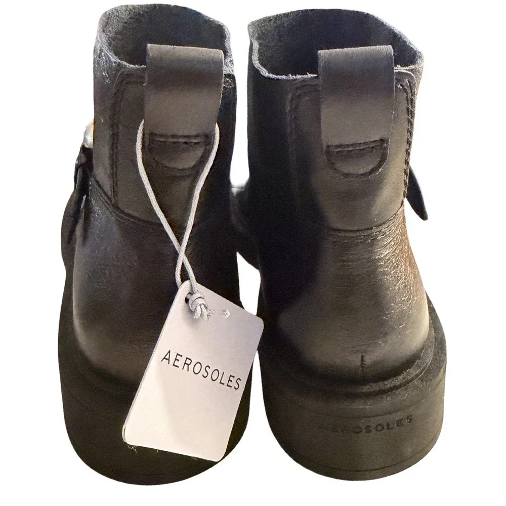 AEROSOLES new women