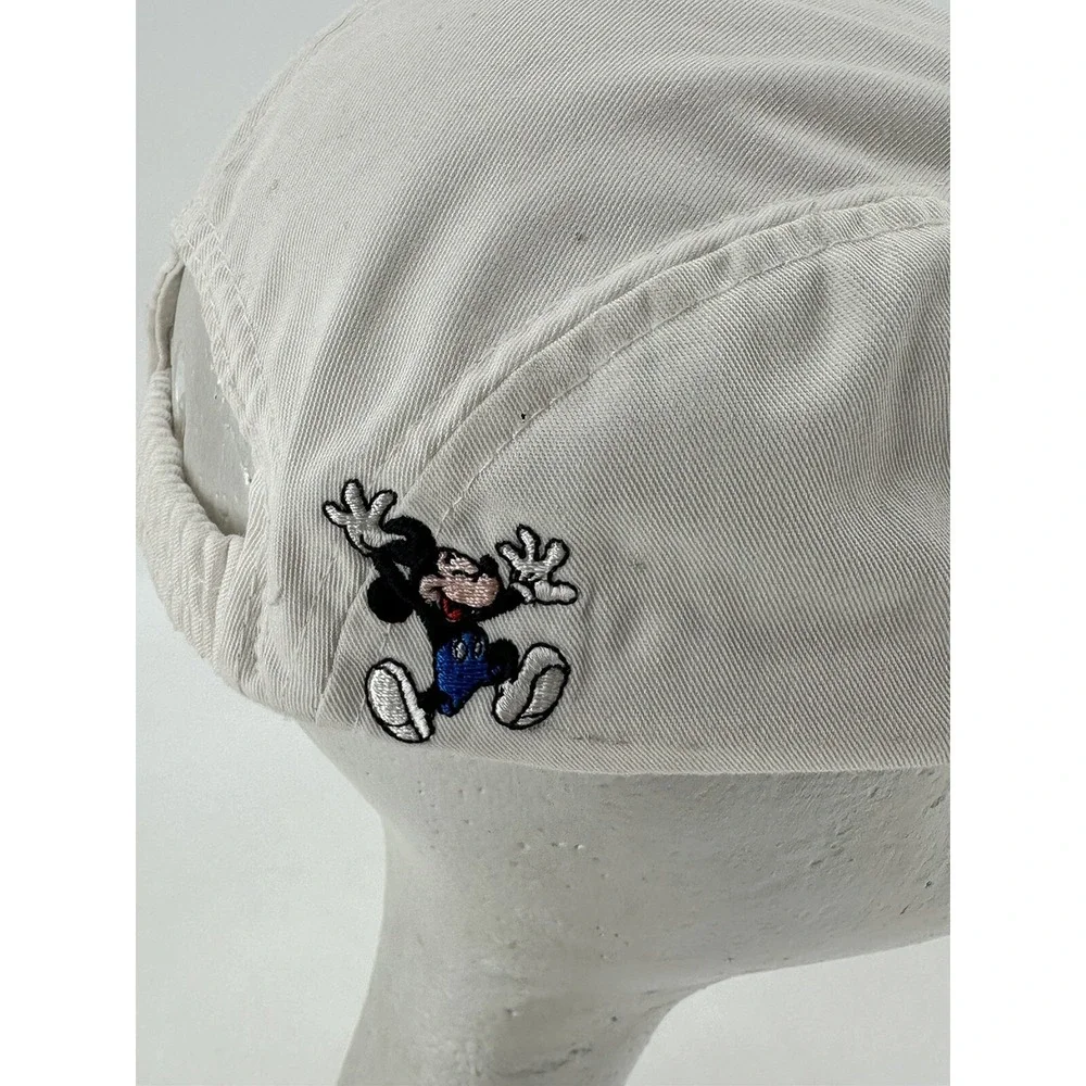 Mickey Unlimited show off