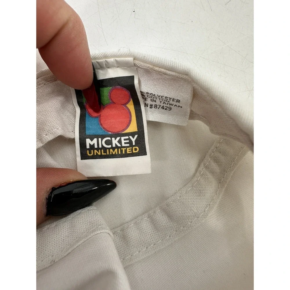 Mickey Unlimited show off