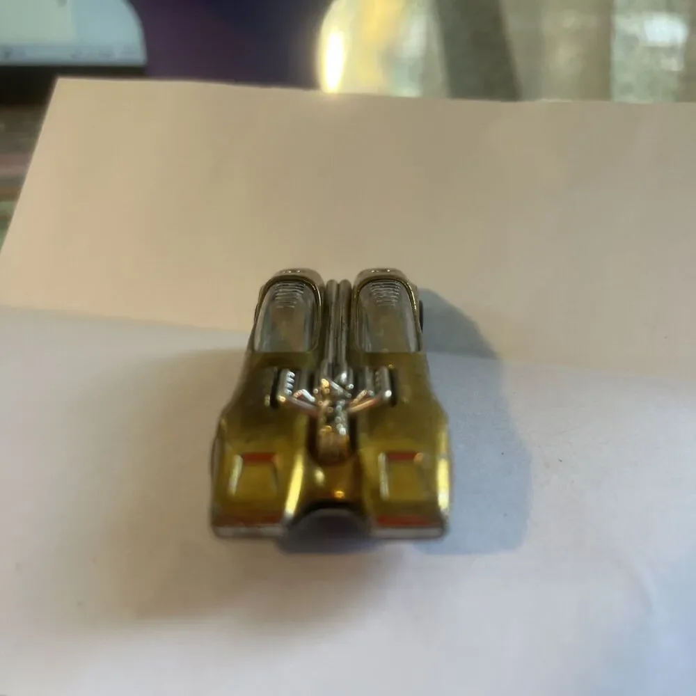 Hot Wheels 1968 splitting