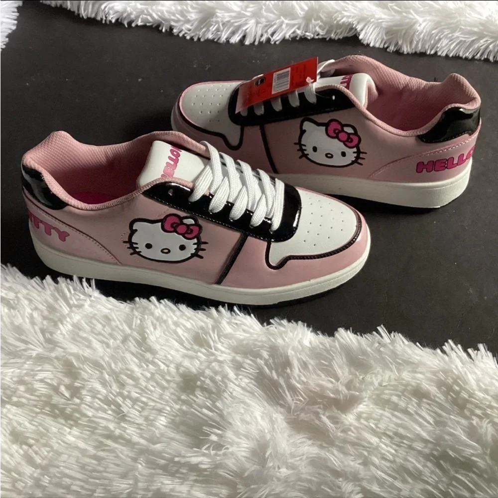 Hello Kitty complete your