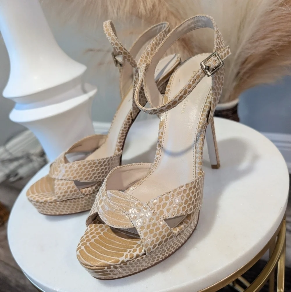 Pelle Moda 5 inch heels sz. 8.5