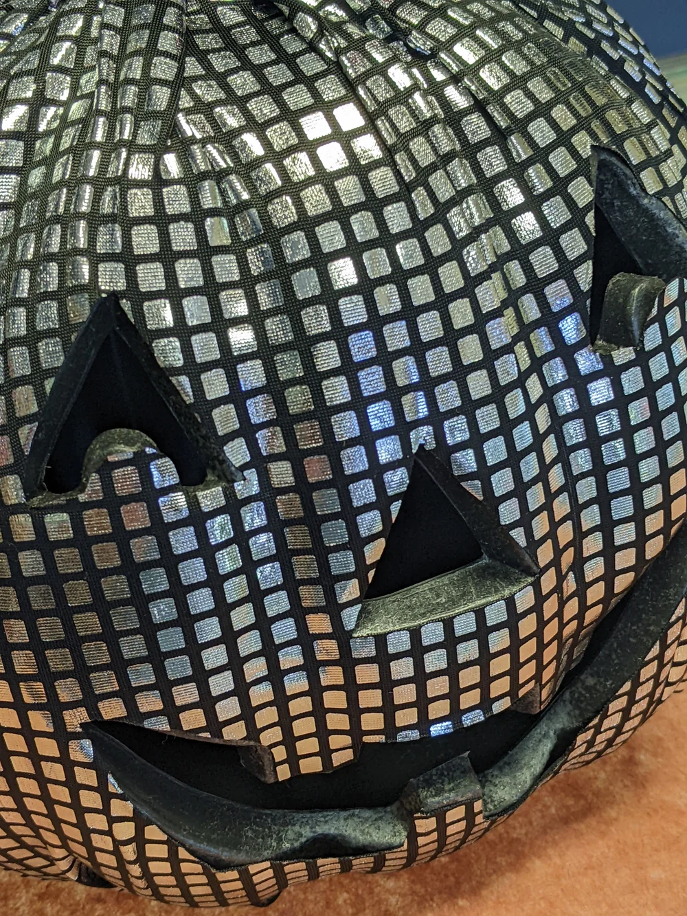 Light Up Pumpkin - Silver - 9 Inches Tall - New