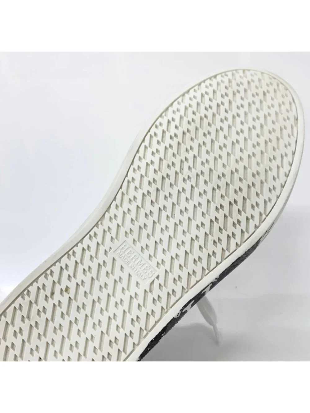 Hermes Quicker Leather Fresh Paint Sneakers White Black