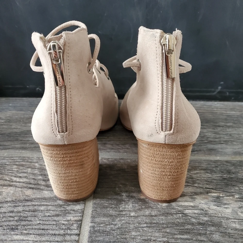 Vince Camuto new vince