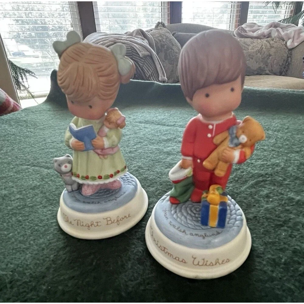 Vintage 1987 Joan Walsh Anglund Avon Hand Painted Pair of Christmas Figurines