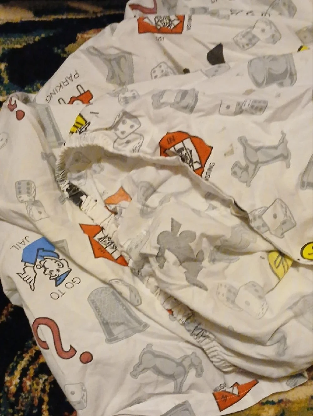 N/A white bedding