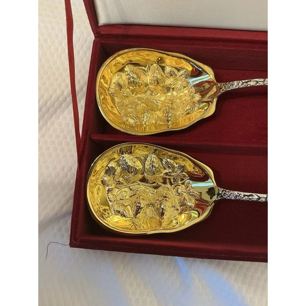 Vintage Set of 2 Godinger Silversmiths Strawberry Serving Spoons~NOS In Felt Box