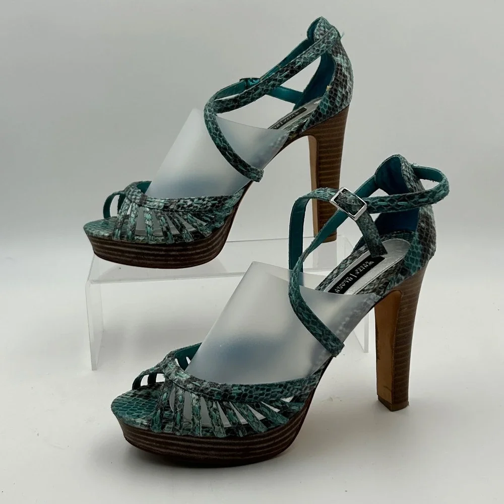 White House Black Market emilia platform