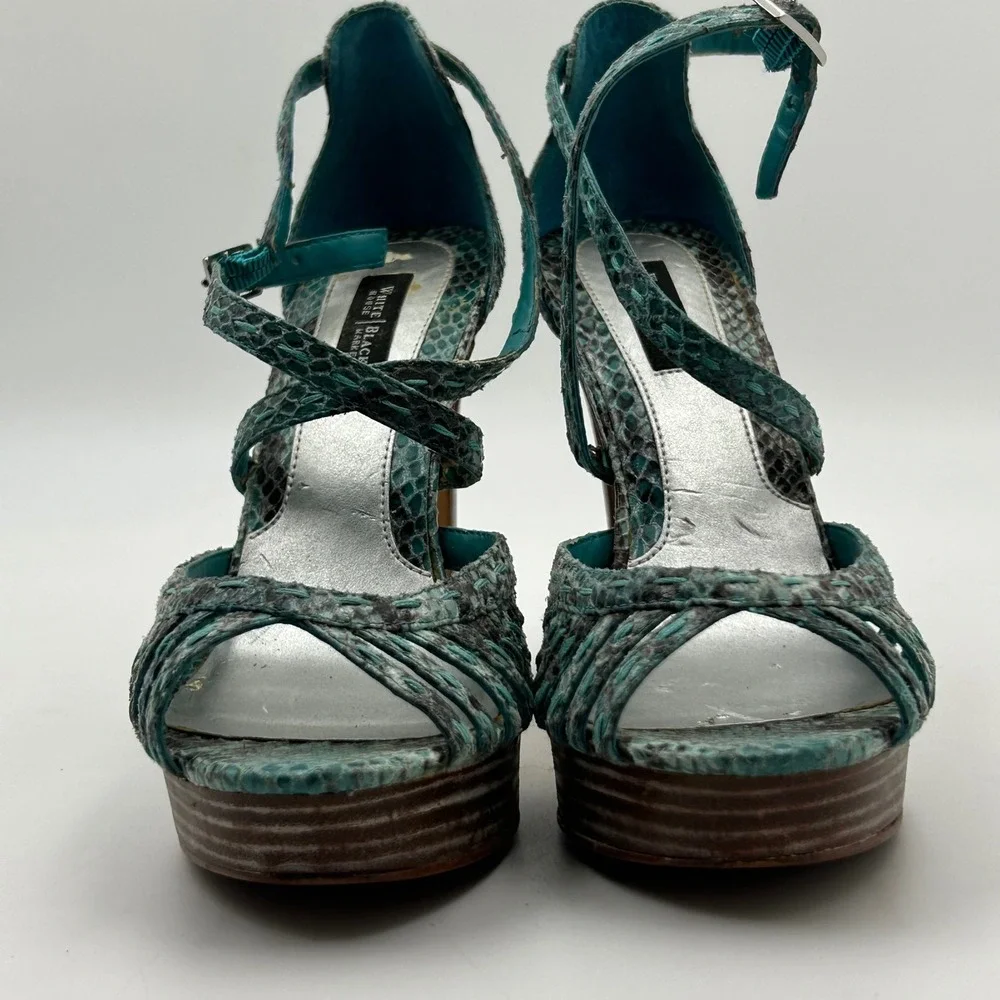 White House Black Market emilia platform