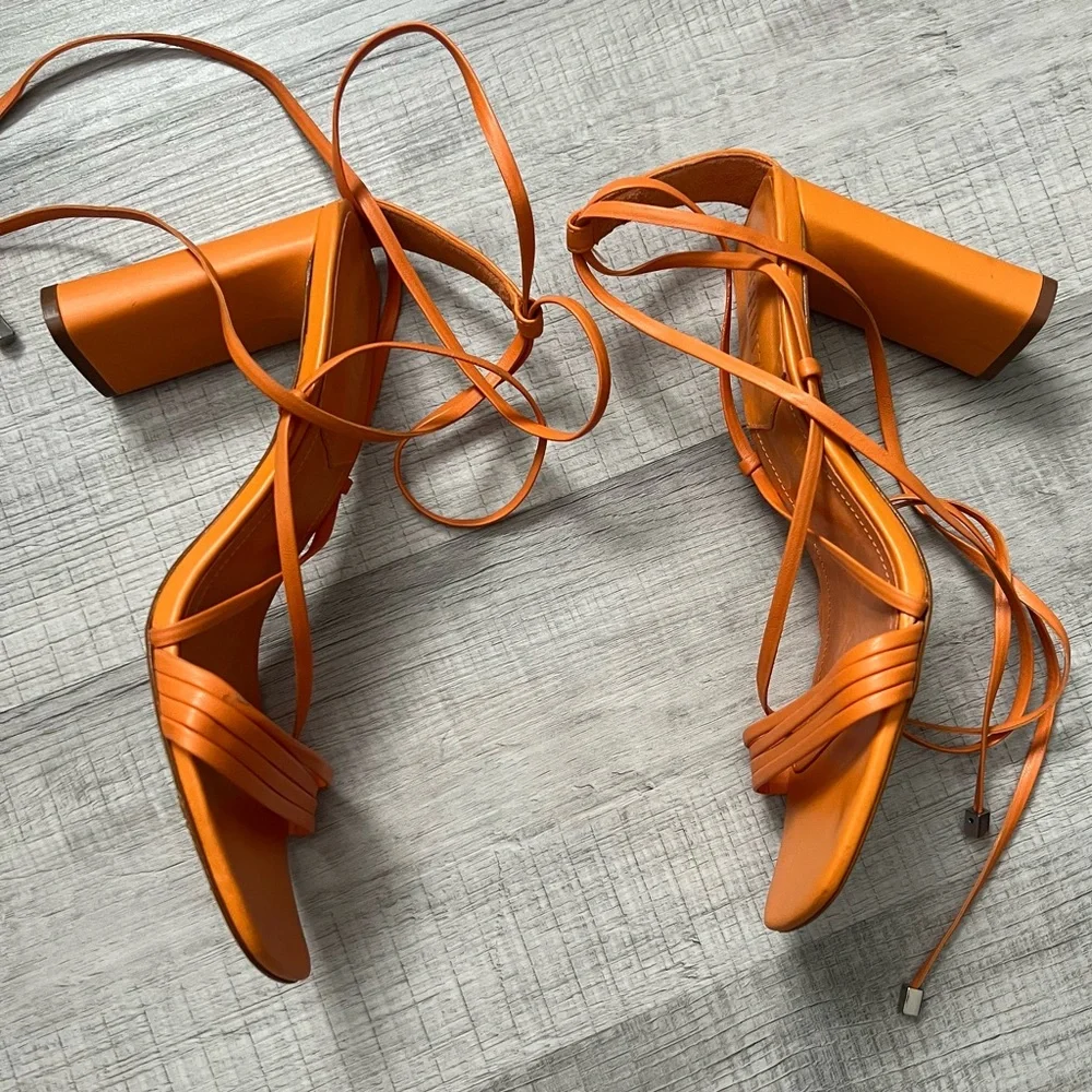 SCHUTZ bold orange