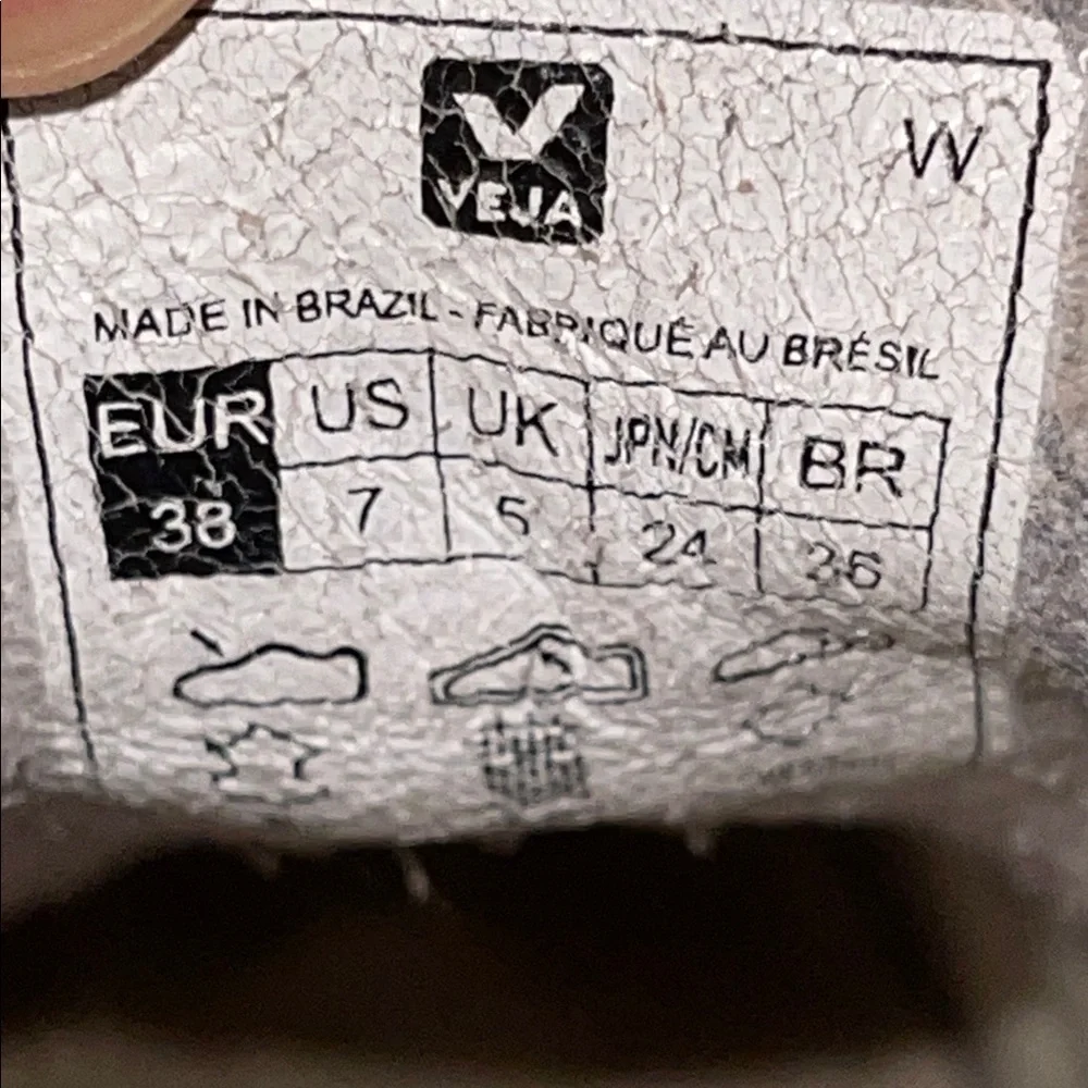 Veja has stains