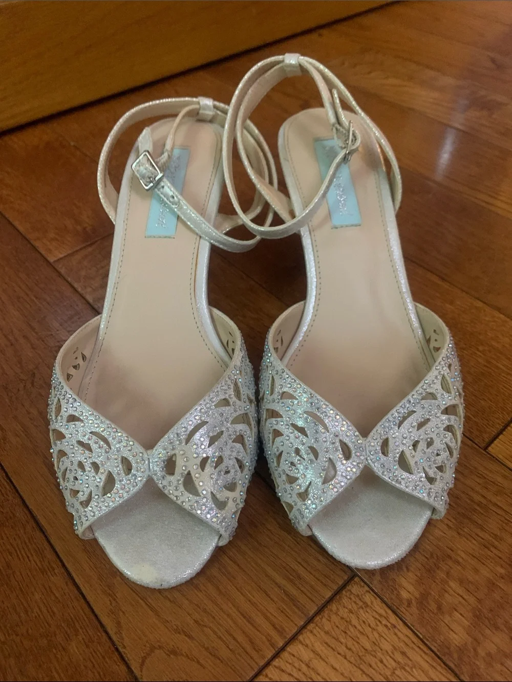 Betsey Johnson elegant open