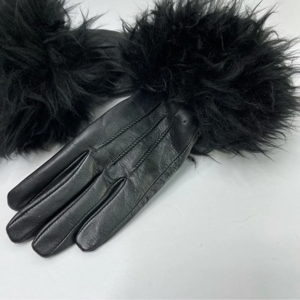 UGG Black Leather Gloves Fur Trim Black NEW Touchscreen Tech Size S