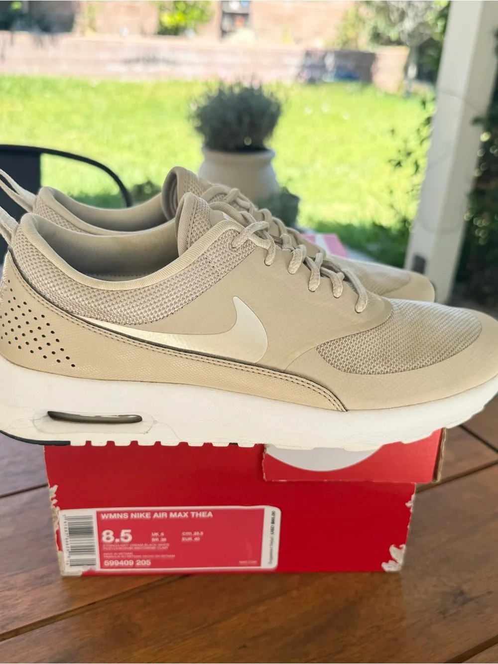 Nike lightweight men’s