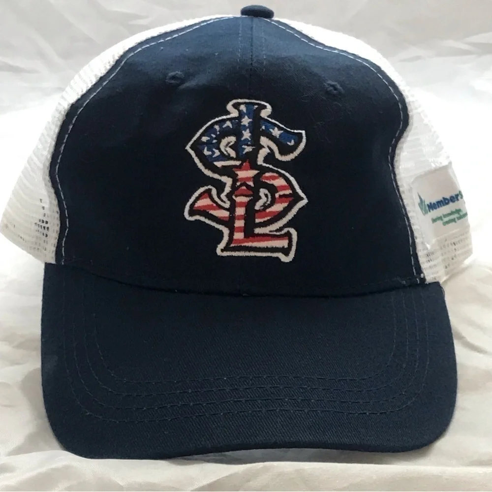 N/A skeeters hat land