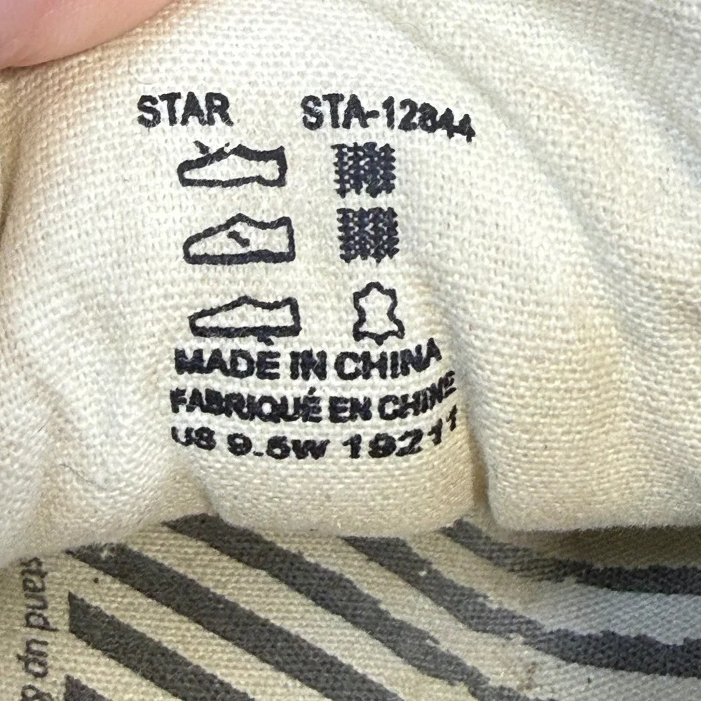 Taos Footwear step into