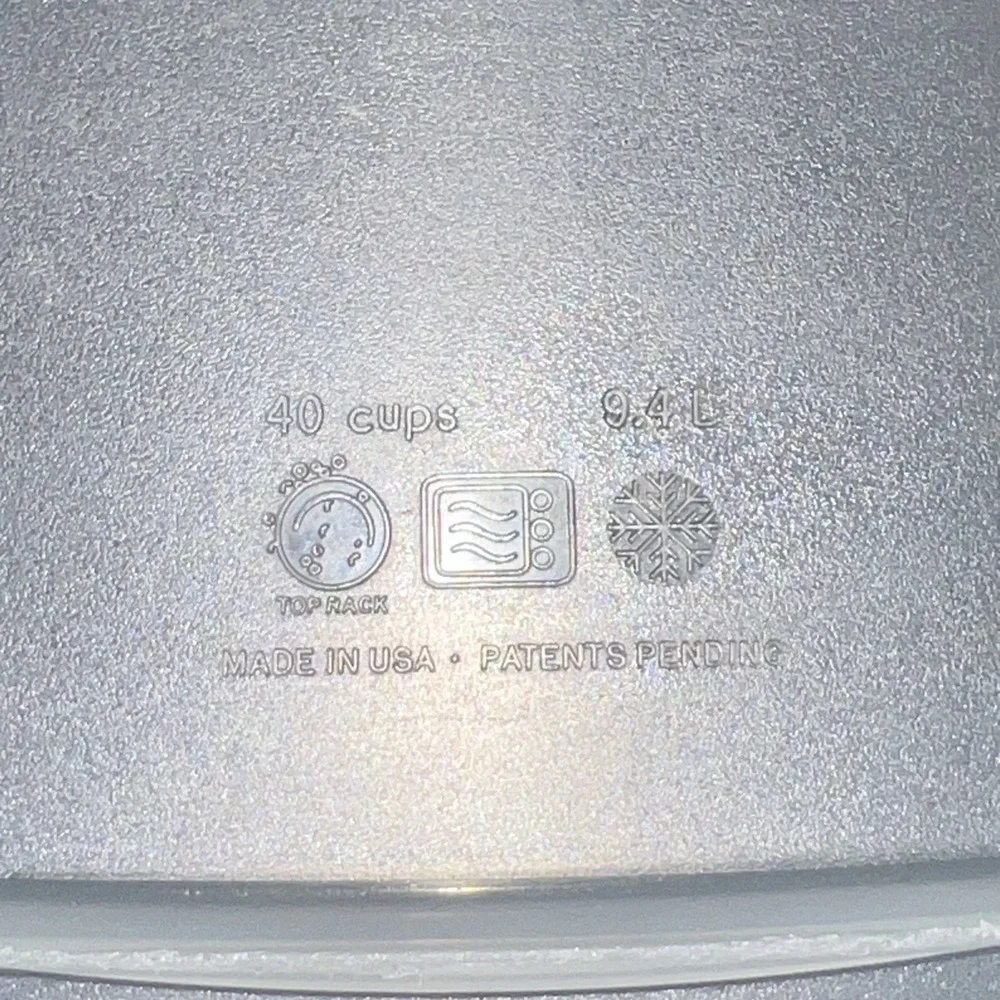 Rubbermaid vintage 40