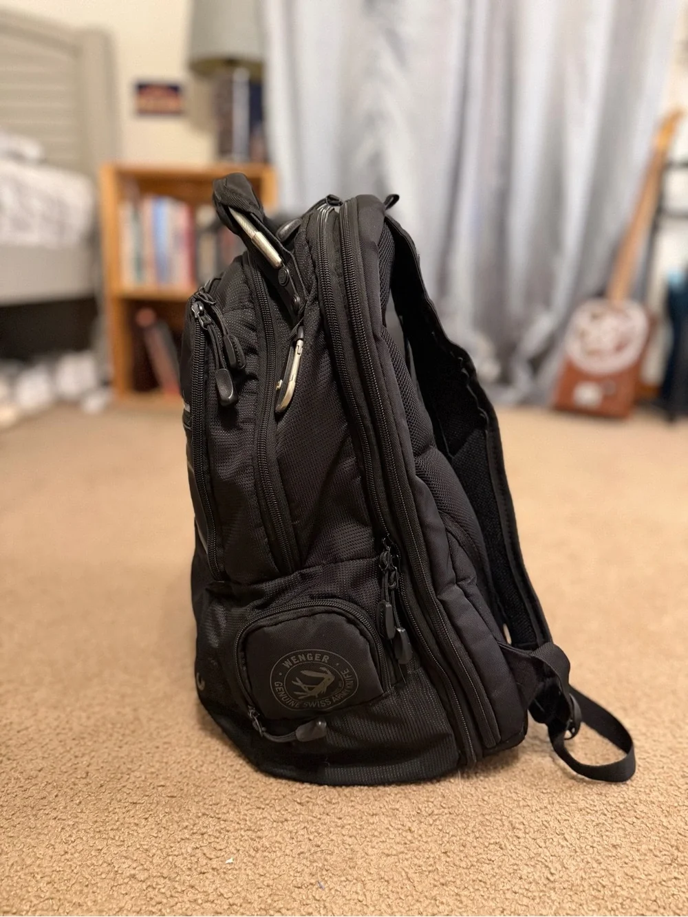 SwissGear versatile black