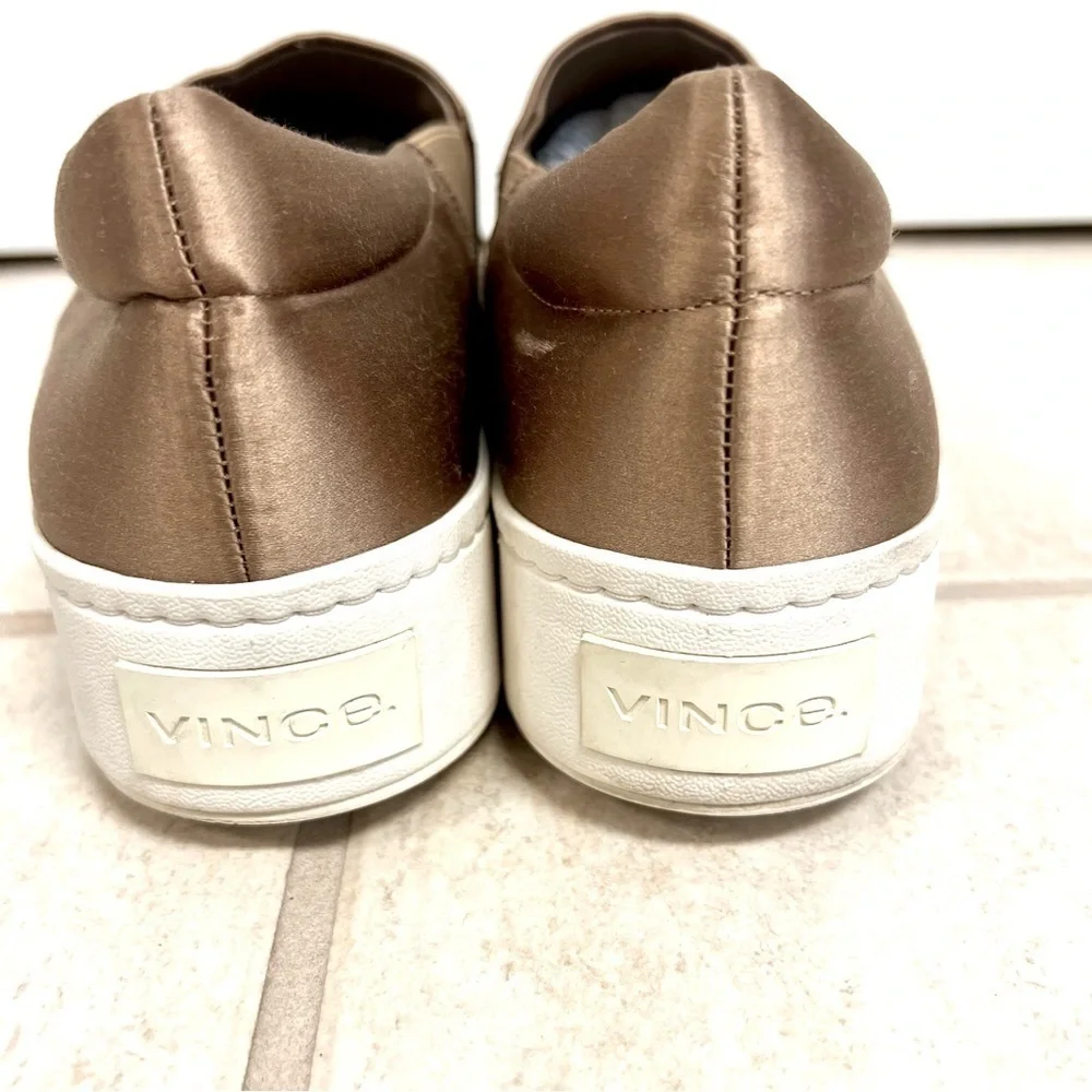 Vince comfortable slip