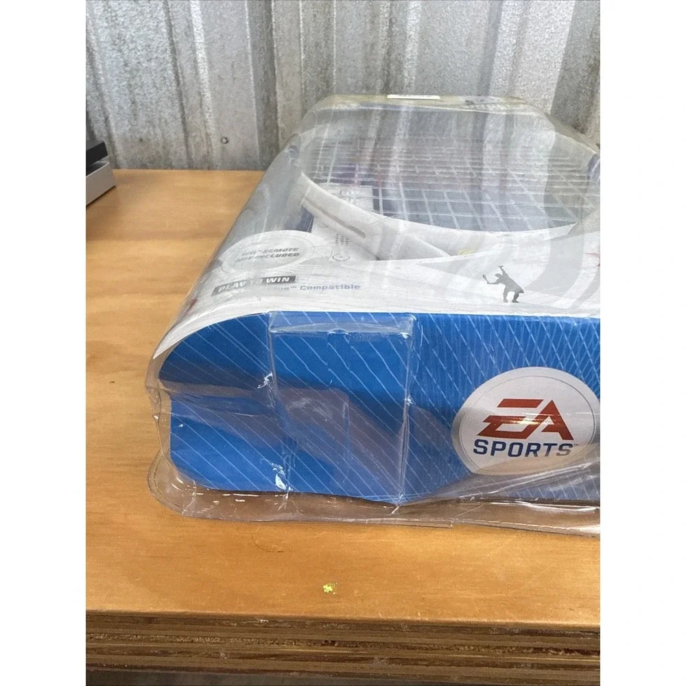 EA Sports Single Pack Pro Tennis Racket -Sealed But Old Packaging 2010 Wii