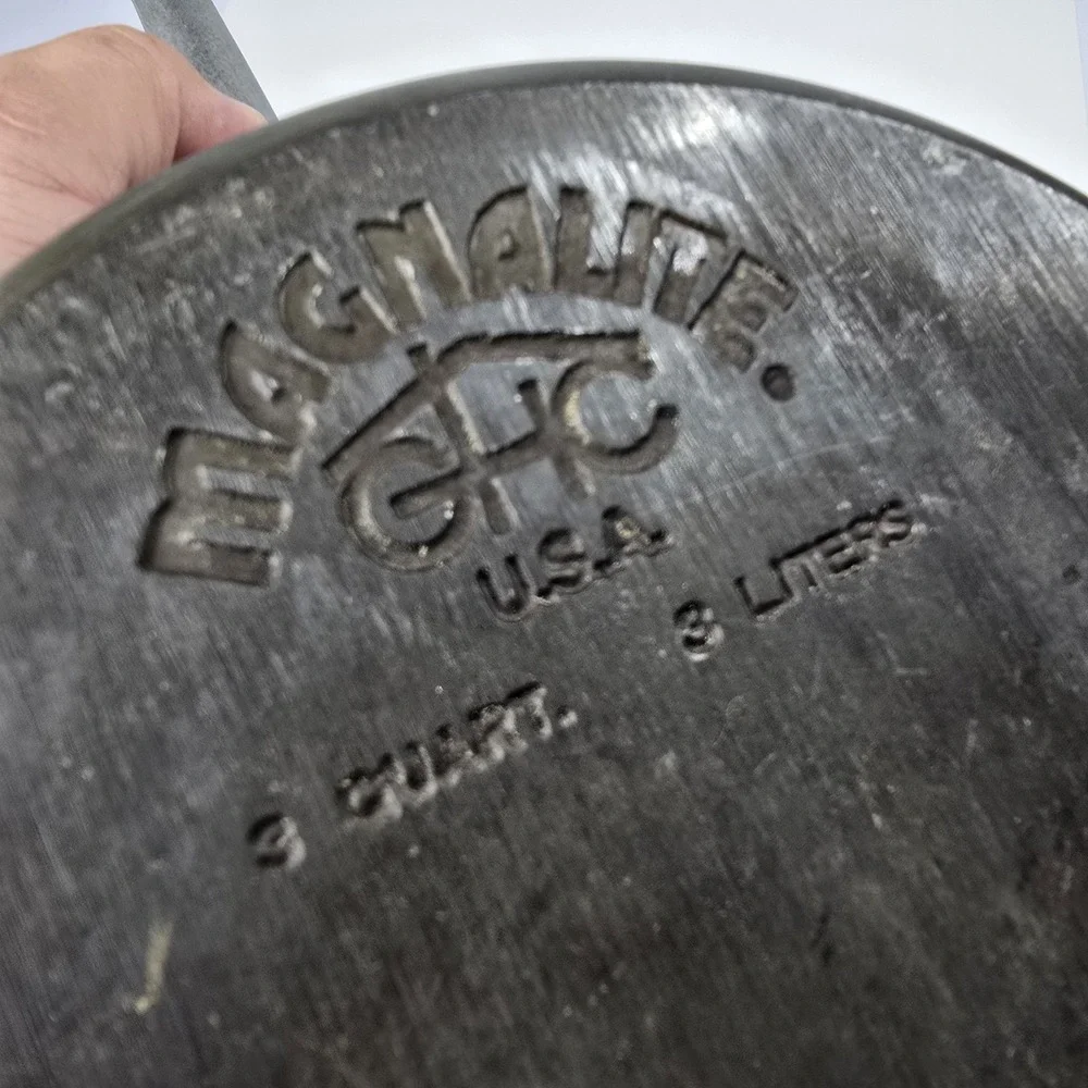 Vintage GHC MAGNALITE POT/PAN 3 Quart, 3 Liters Long Handle, Aluminum, USA Black