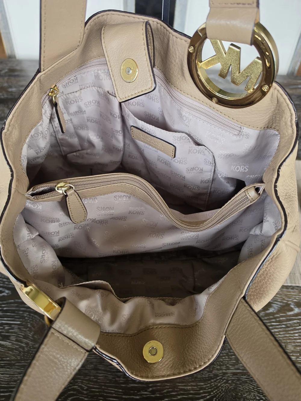 Michael Kors smooth elegant