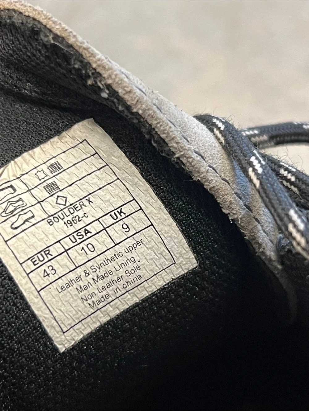 La Sportiva sturdy approach