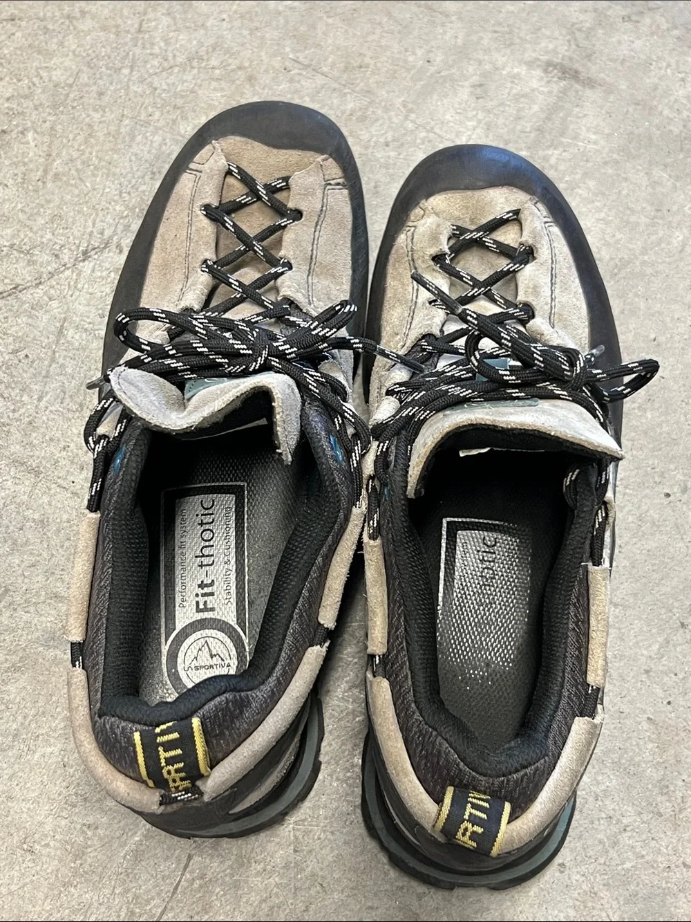 La Sportiva sturdy approach