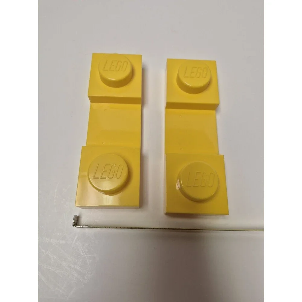 2pc LEGO Yellow Support / Foot for Minifigure Display Cases 2