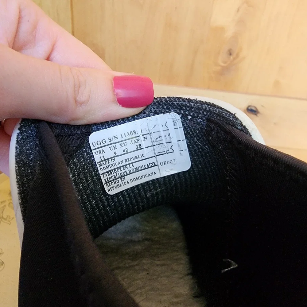 UGG sz 11