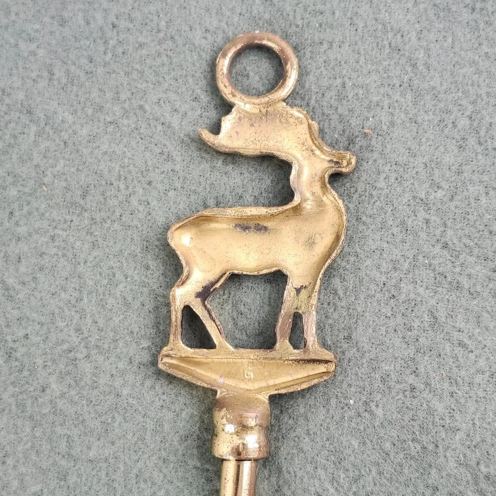 Shoehorn vintage deer