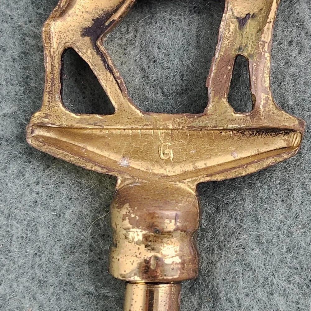 Shoehorn vintage deer