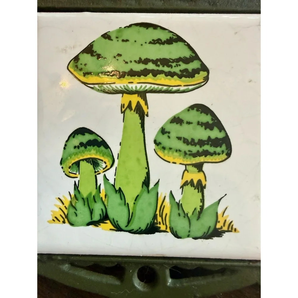 VTG Mushrooms Ceramic Tile Cast Iron Hot Plate Trivet TAIWAN Kitchen 70s Green 2