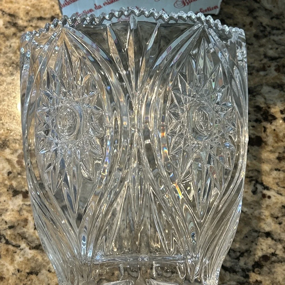 Vintage Nachtmann Bavarian Clear Crystal Vase Florenz New w/Original Box Navette