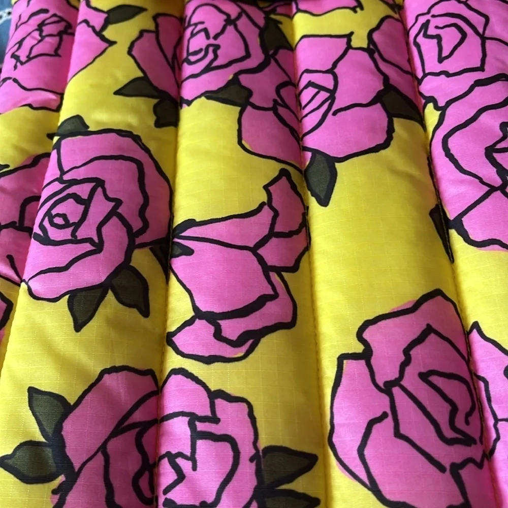 N/A vibrant padded