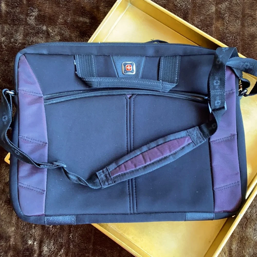 Swiss Gear Black Neoprene Padded‎ Computer Tote