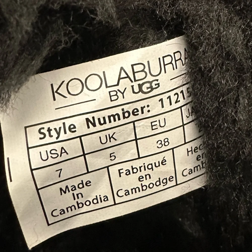 Koolaburra Darlene Short Black Suede Boots Faux Fur Lined Size 7