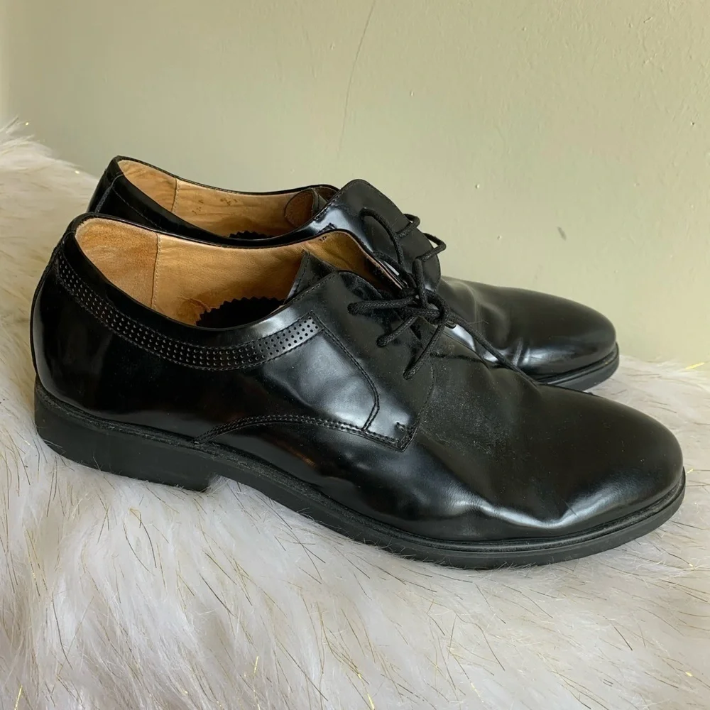 Montagut leather upper