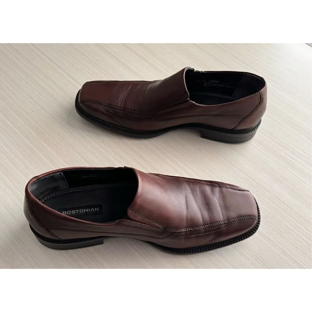 Bostonian leather slip