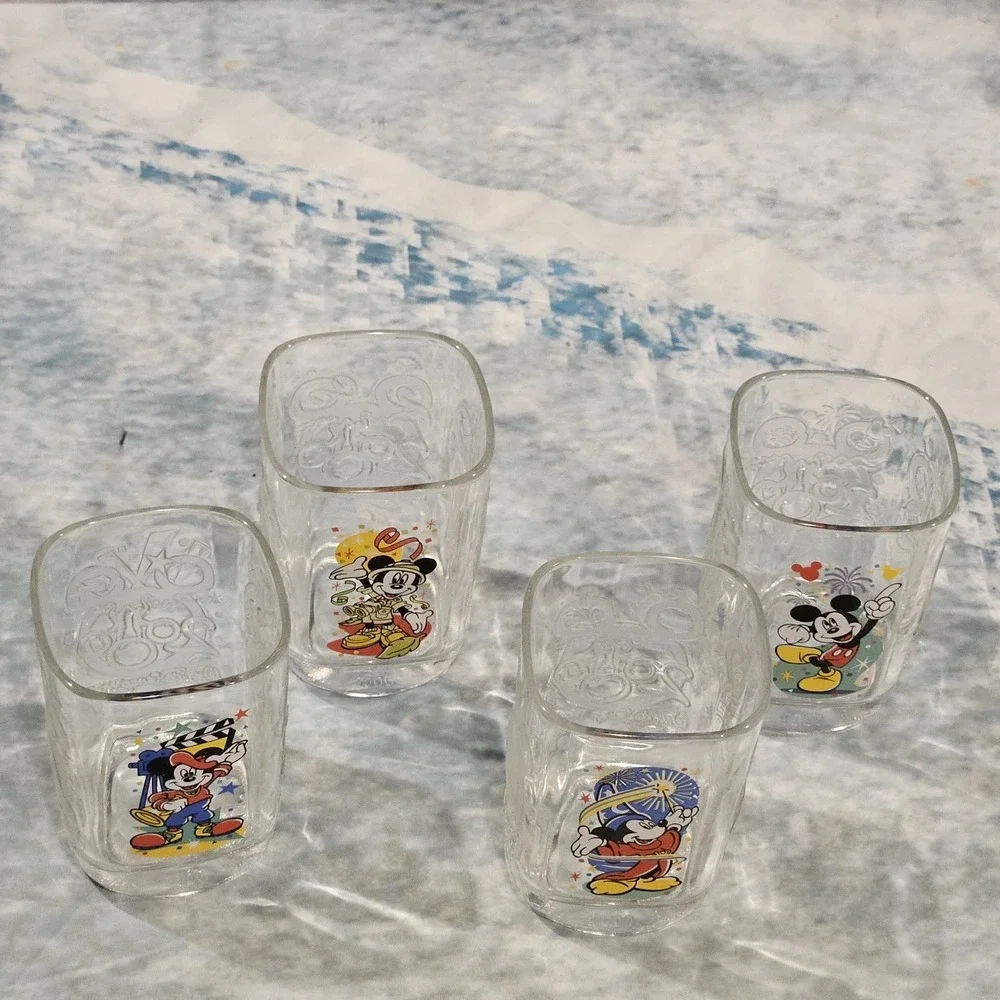 McDonalds vintage 2000