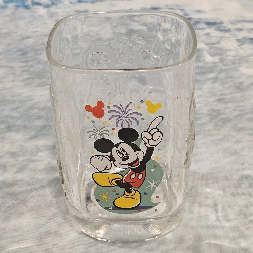 McDonalds vintage 2000